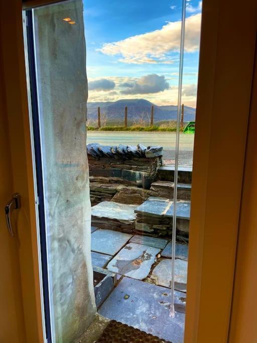 The Walkers' Cwtch Apartment Ffestiniog Bagian luar foto