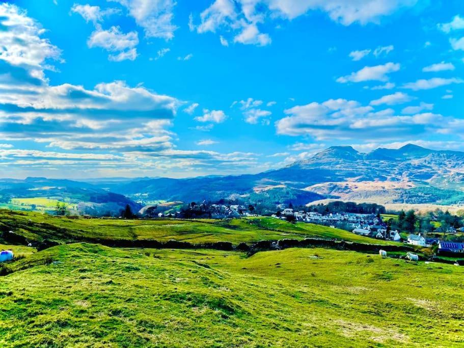 The Walkers' Cwtch Apartment Ffestiniog Bagian luar foto